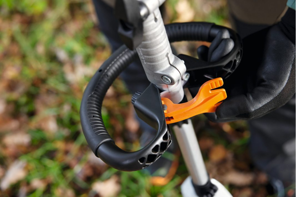 STIHL KMA 80 R Battery KombiEngine Body Only – AK System