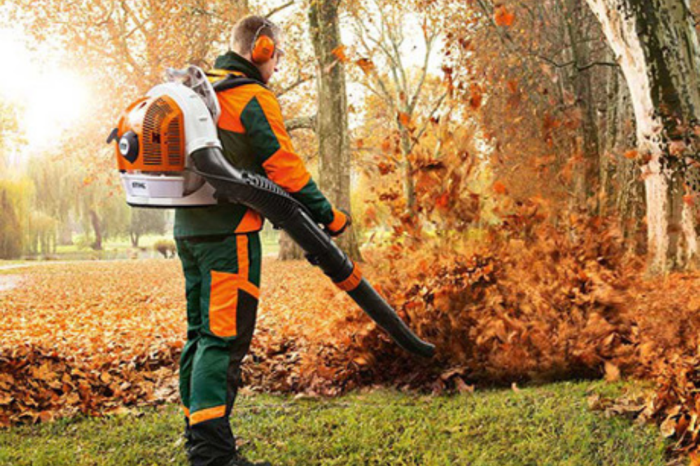 STIHL BR 700 BackPack Leaf Blower