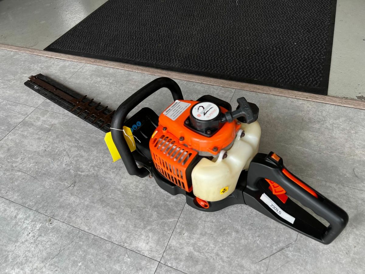 Pre-Owned Warrior Hedgecutter – Gerry Croffey Garden Machinery Ltd.